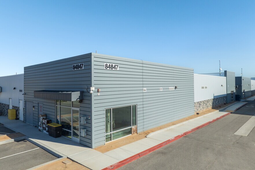 More Photos Of 84829 Avenue 48, Coachella Manufacturing For Sale