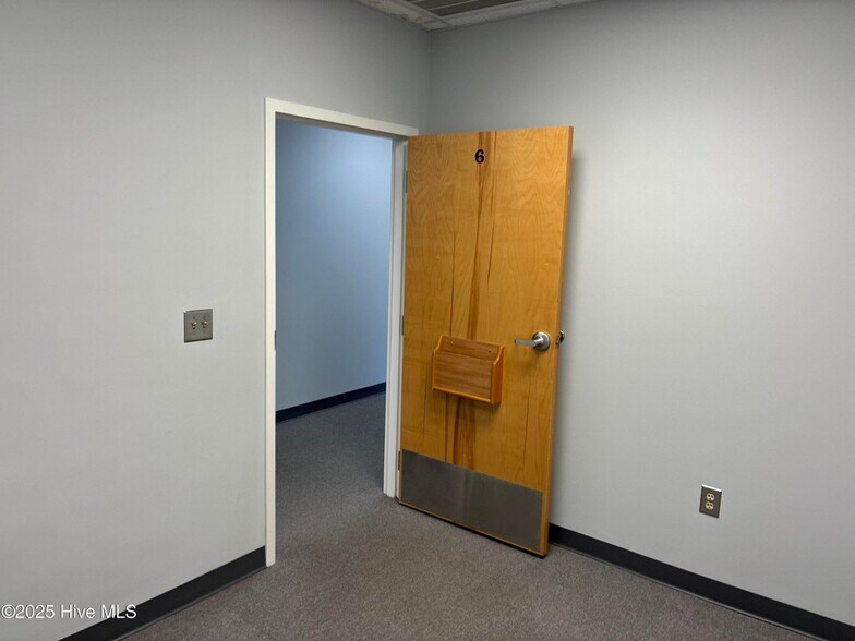 More Photos Of 1507 N Road St, Elizabeth City Medical For Lease