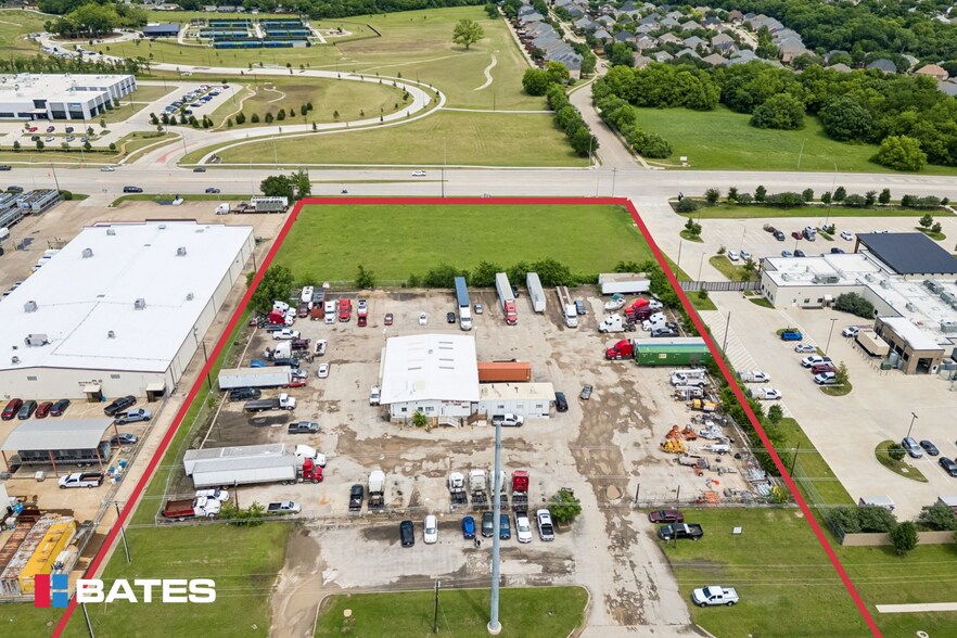 Primary Photo Of 1801 Commerce St, Garland Distribution For Sale