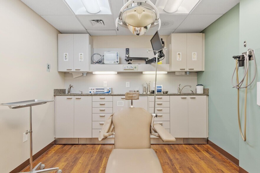 More Photos Of 200 Lincoln St, Worcester Medical For Sale