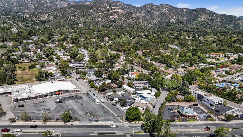 More Photos Of 4503 Castle Ln, La Cañada Flintridge Multifamily For Sale