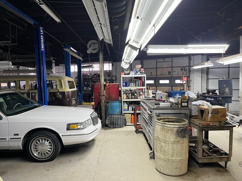 More Photos Of 421 W 7th St, New Castle Warehouse For Sale