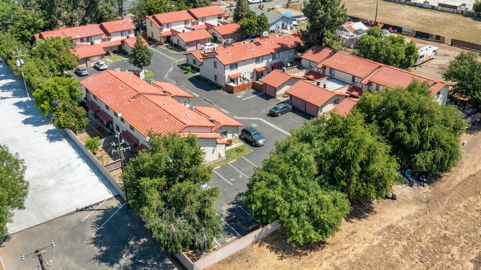 More Photos Of 4308 E Woodward Ave, Fresno Apartments For Sale