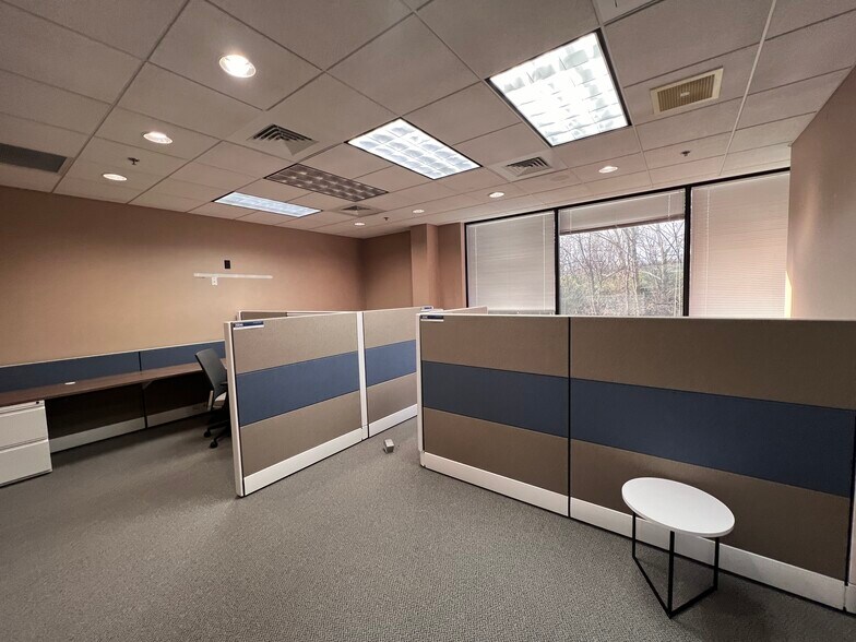 More Photos Of 100 Arrandale Blvd, Exton Office For Lease