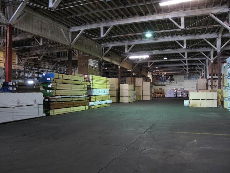 More Photos Of 8601 Main St, Vancouver Warehouse For Lease