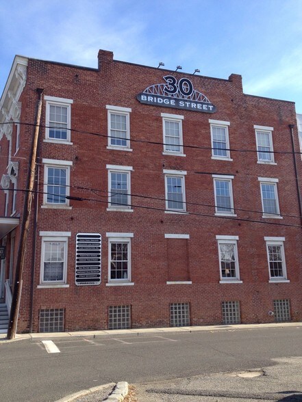 More Photos Of 30 Bridge St, New Milford Storefront Retail Office For Lease