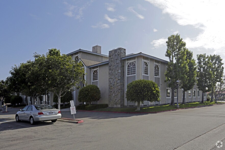 More Photos Of 18837 Brookhurst St, Fountain Valley Medical For Lease