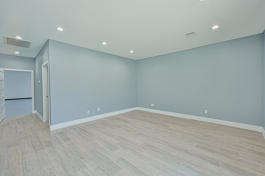 More Photos Of 4108 Dawn St, Houston Industrial For Lease