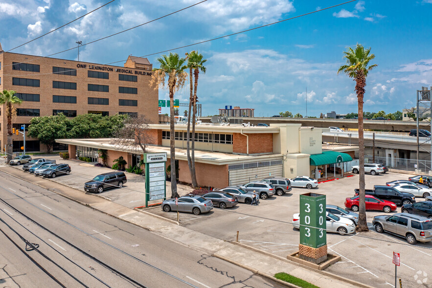 Primary Photo Of 303 E Quincy St, San Antonio Medical For Lease