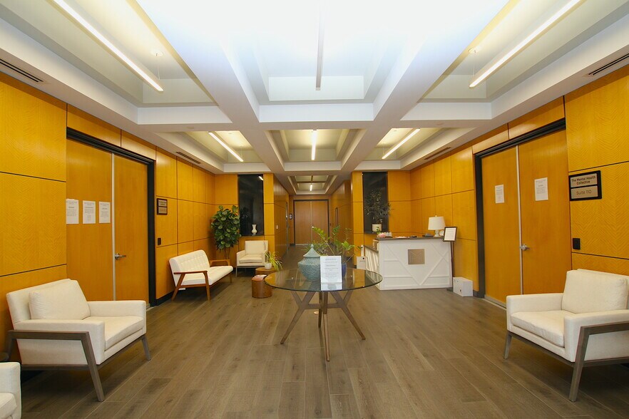 More Photos Of 20377 Acacia St, Newport Beach Office For Lease