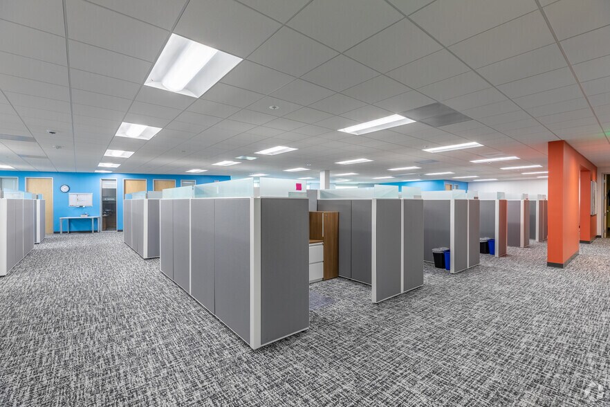 More Photos Of 2300 Boswell Rd, Chula Vista Office For Lease