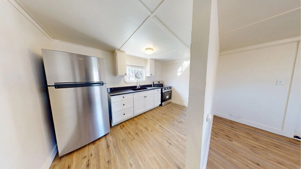 More Photos Of 2715 Twin View Blvd, Shasta Lake Multifamily For Sale