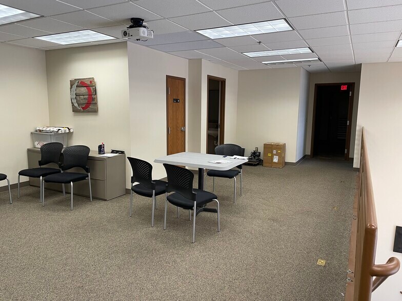 More Photos Of 10661 NE Nassau St, Blaine Warehouse For Lease