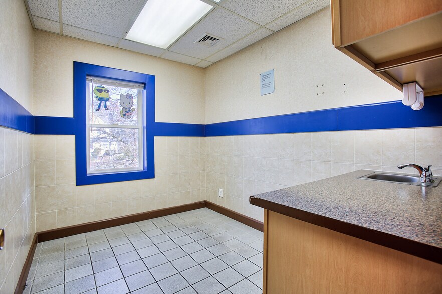 More Photos Of 1020-1030 Park Ave, Plainfield Medical For Sale