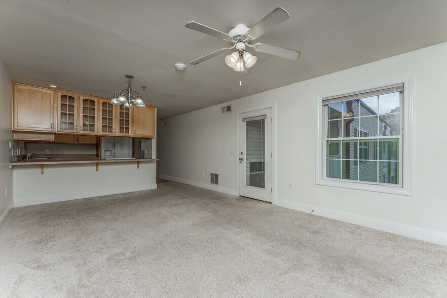 More Photos Of 999 W Run Rd, Morgantown Apartments For Sale