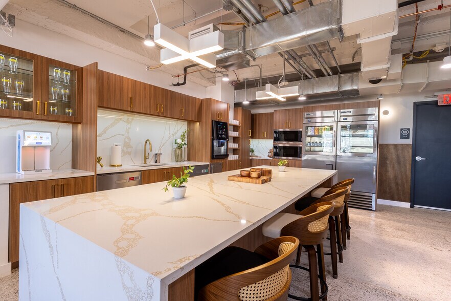 More Photos Of 117 NE 1st Ave, Miami Coworking Space