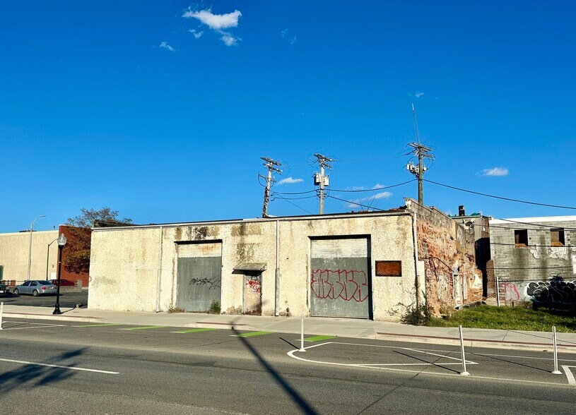 More Photos Of 105 S Central Ave, Baltimore Industrial For Sale