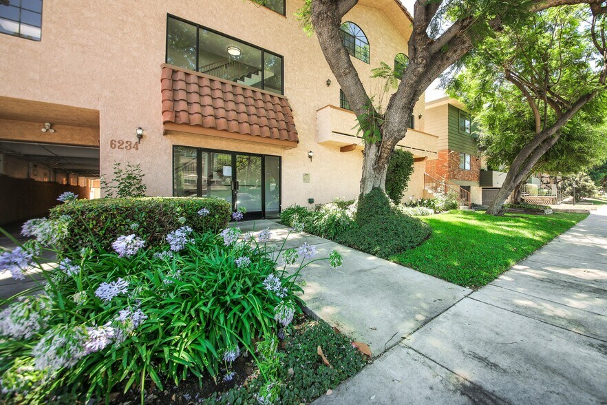 More Photos Of 6234 Woodman Ave, Van Nuys Apartments For Sale