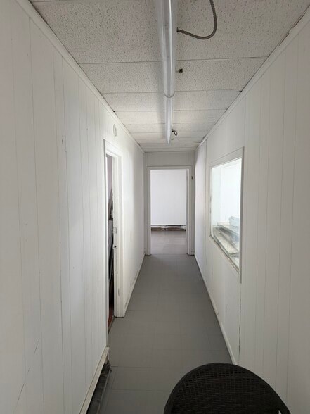 More Photos Of 6118 Old Central Ave, Capitol Heights Warehouse For Lease