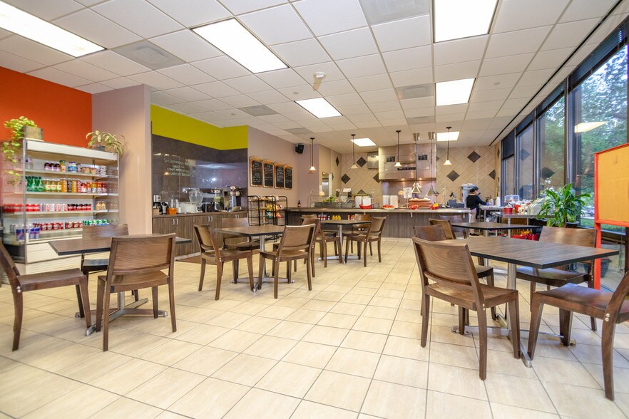 More Photos Of 12201 Merit Dr, Dallas Office For Lease