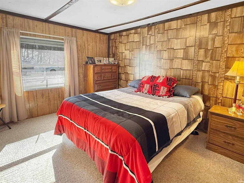 More Photos Of 5891 N US Highway 231, Jasper Industrial For Sale