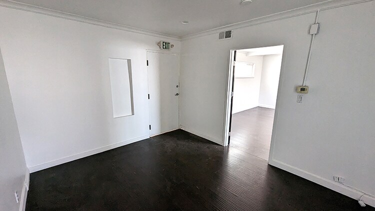 More Photos Of 14432-14434 Gilmore St, Van Nuys Medical For Sale