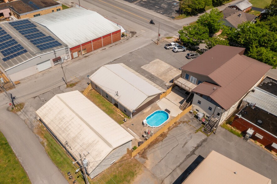 More Photos Of 3251 Main St, Pikeville Specialty For Sale