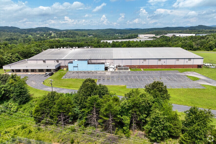 More Photos Of 175 Mehler Ln, Martinsville Manufacturing For Sale