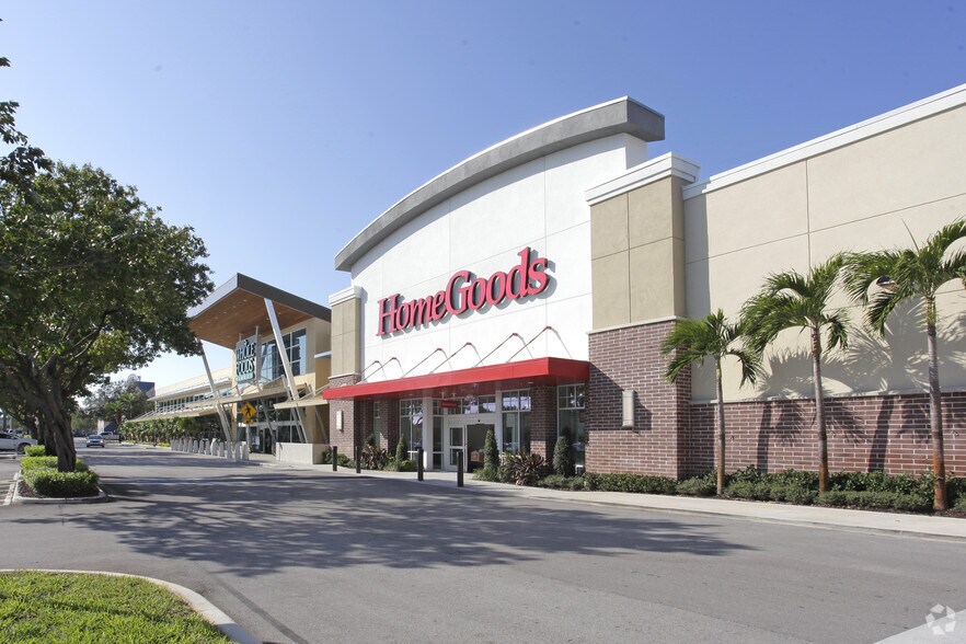 More Photos Of 2411-2431 N Federal Hwy, Pompano Beach Freestanding For Lease