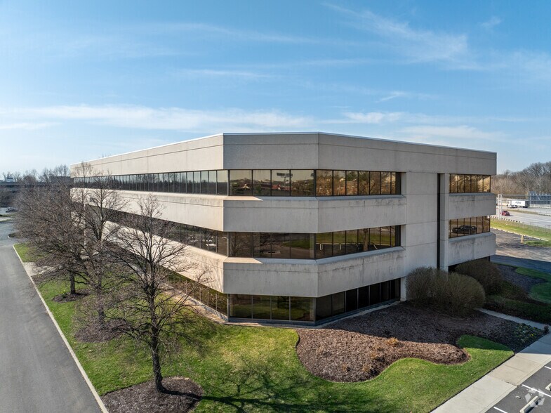 More Photos Of 8790 Governors Hill Dr, Cincinnati Office For Sale