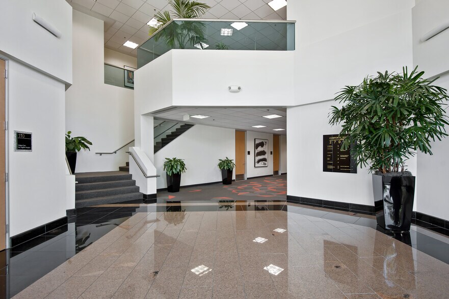 More Photos Of 27001 Agoura Rd, Calabasas Office For Lease