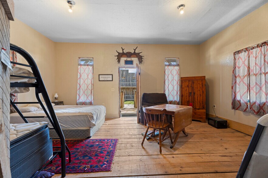 More Photos Of 40082 County Road 591, Jay Apartments For Sale