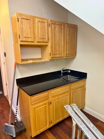 More Photos Of 1882 Park Ave, New York Office For Lease