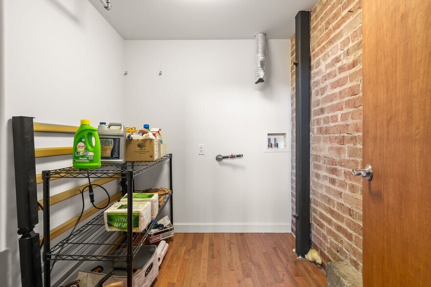 More Photos Of 865 Post St, San Francisco Storefront For Lease