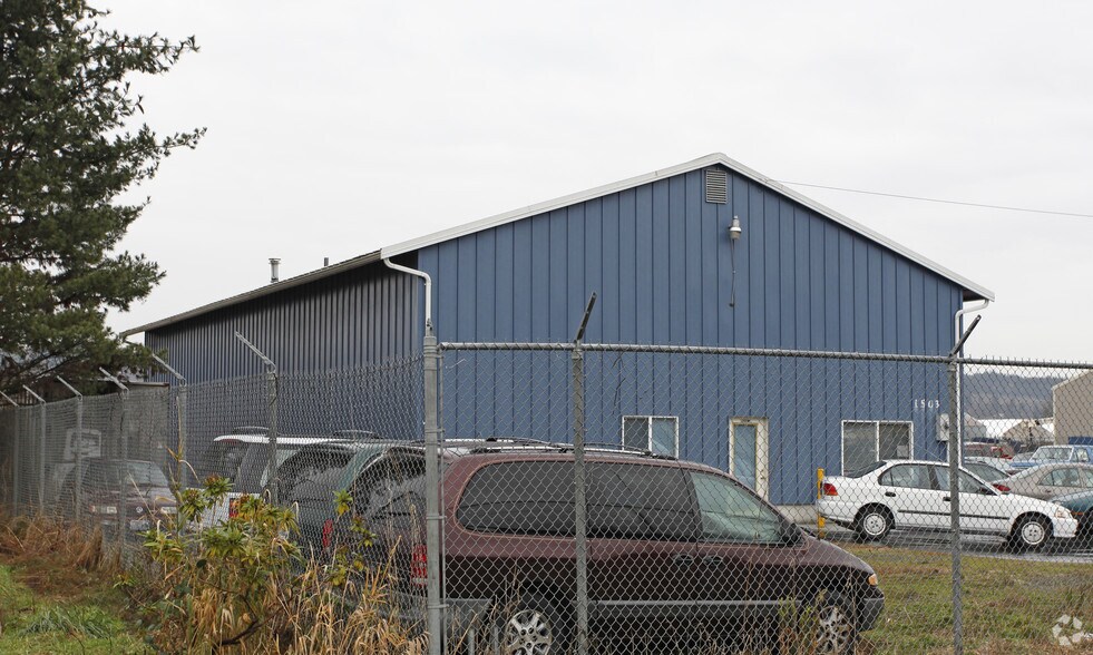 More Photos Of 1503 Thornton Ave SW, Pacific Service For Lease