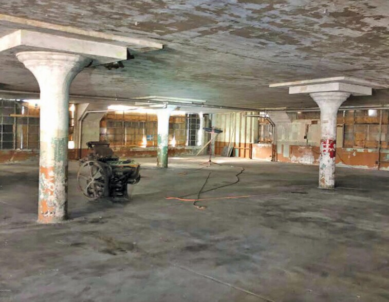 More Photos Of 430 Monroe Ave, Memphis Warehouse For Lease