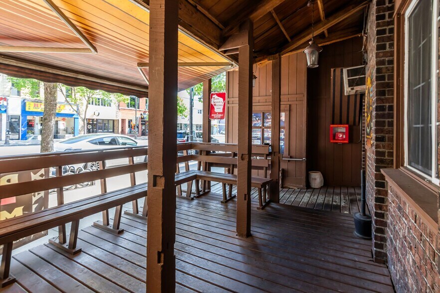 More Photos Of 217 E College Ave, Appleton Restaurant For Sale