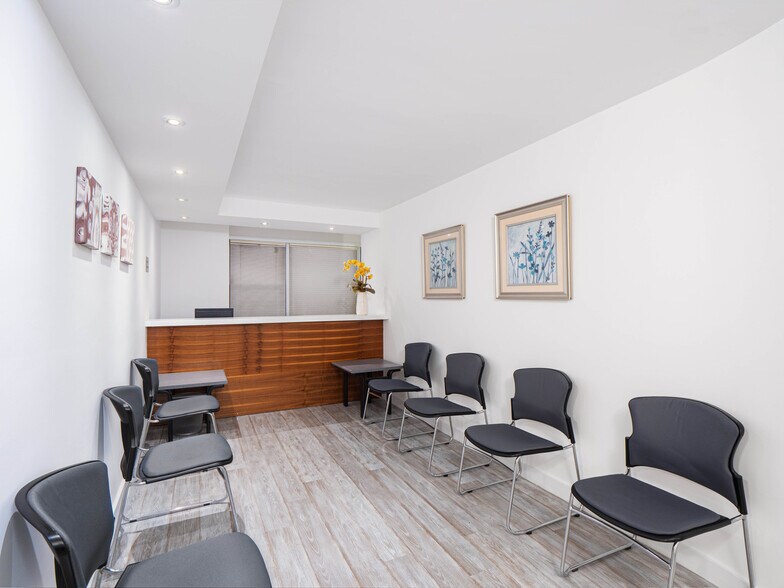 More Photos Of 333 E 34th St, New York Apartments For Sale