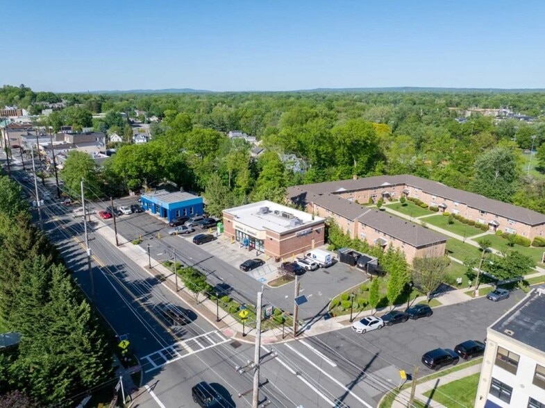 More Photos Of 584 Kinderkamack Rd, River Edge Convenience Store For Sale