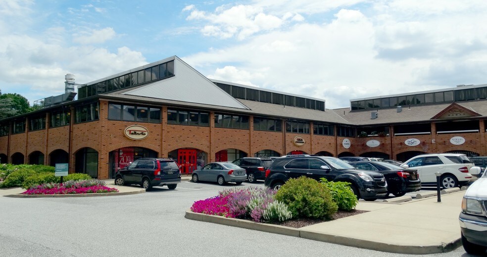 More Photos Of 3801 Kennett Pike, Greenville Unknown For Lease