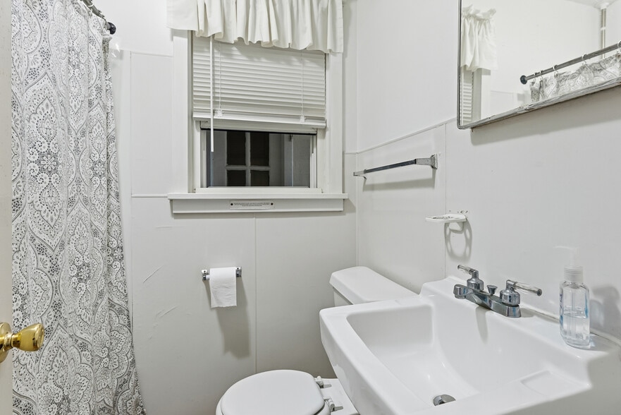 More Photos Of 3710 Landis Ave, Sea Isle City Freestanding For Sale