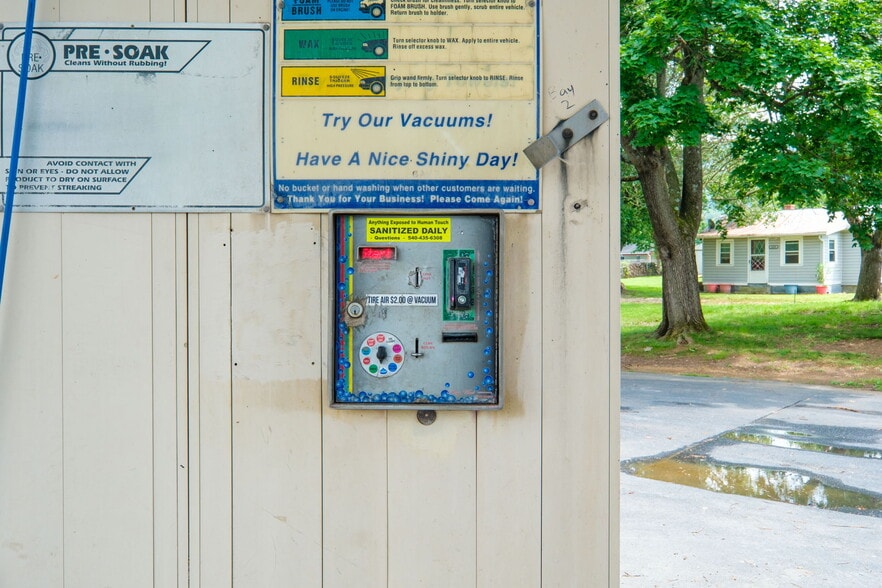 More Photos Of 117 South East Side Hwy, Elkton Carwash For Sale