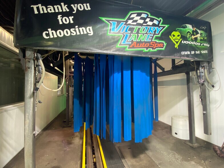 More Photos Of 3417 Franklin St, Michigan City Carwash For Sale