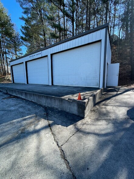 More Photos Of 6354 Warren Dr, Norcross Distribution For Sale