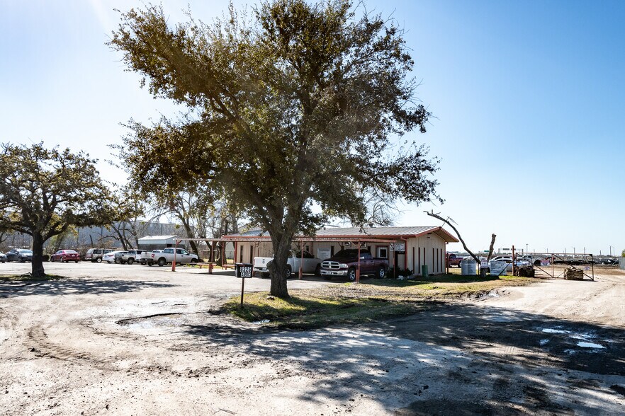 More Photos Of 8325 Miller Road 2, Houston Warehouse For Sale