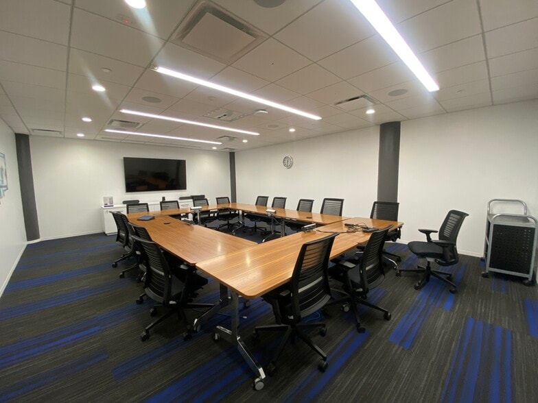 More Photos Of 210 Hudson St, Jersey City Office For Lease