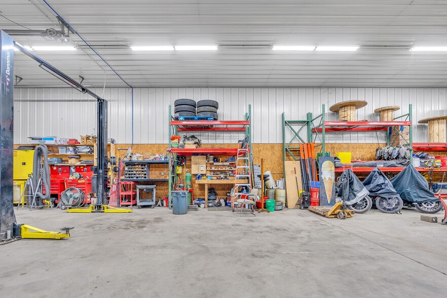More Photos Of 403 Industrial Dr, Griffith Service For Sale