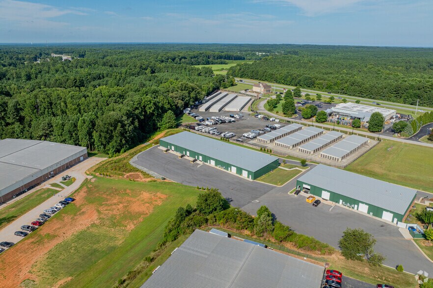 More Photos Of 50 Mosswood Blvd, Youngsville Light Distribution For Lease