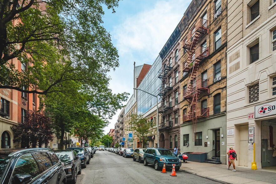 More Photos Of 164 W 83rd St, New York Apartments For Sale