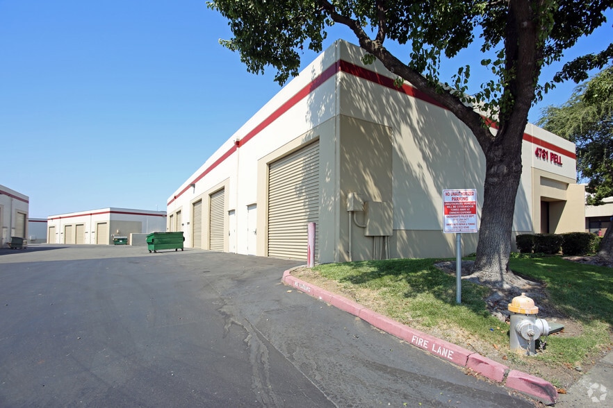 More Photos Of 4781 Pell Dr, Sacramento Flex For Lease
